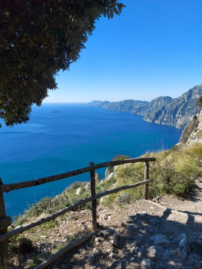 Dai Nonni Seaview With Roof Terrace Over The Sea Scala Exterior foto